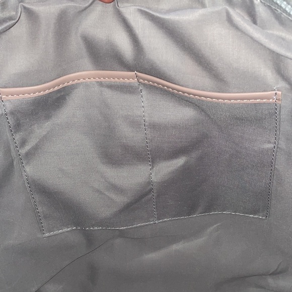 NWT shoulder bag - Picture 6 of 10